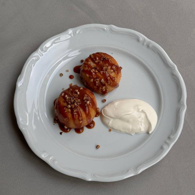 Сырники с мисо-карамелью